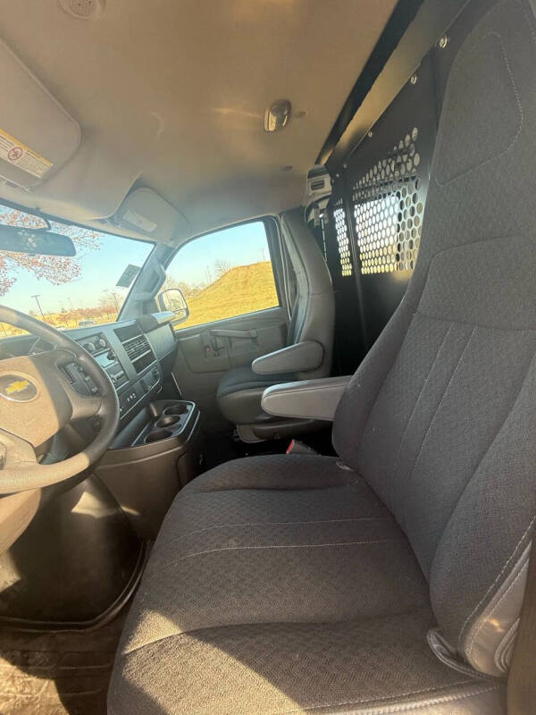 2024 Chevrolet Express 2500