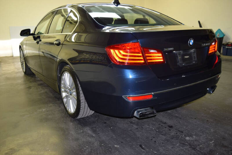 2015 BMW 5 Series 550i photo 5