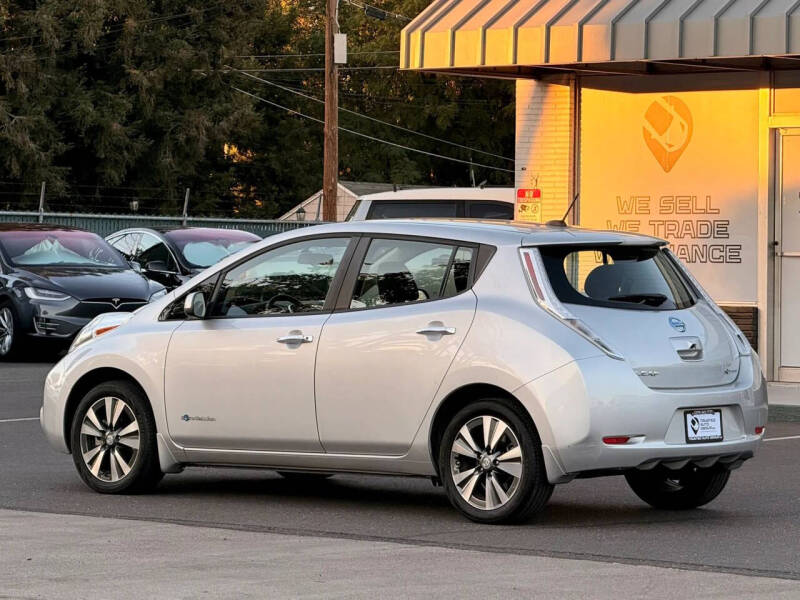 2015 Nissan LEAF
