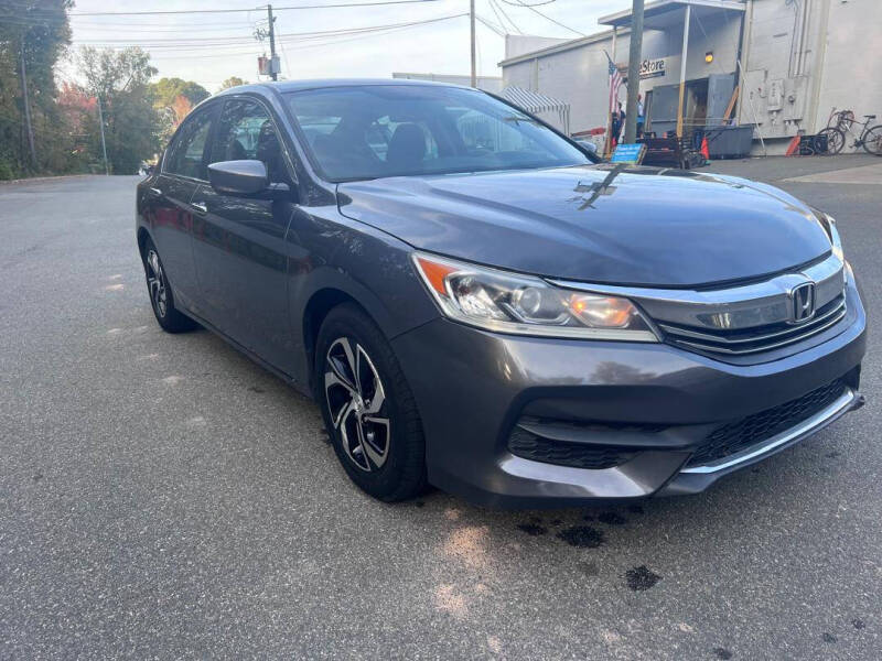 2017 Honda Accord LX photo 2