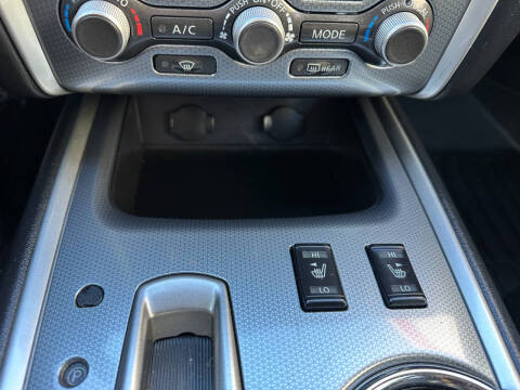 2017 Nissan Pathfinder SL