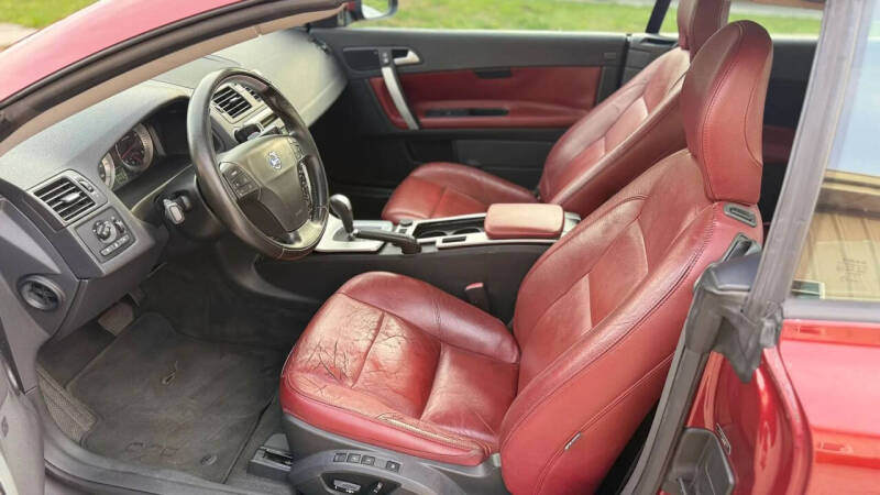 2011 Volvo C70 T5