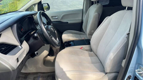 2016 Toyota Sienna