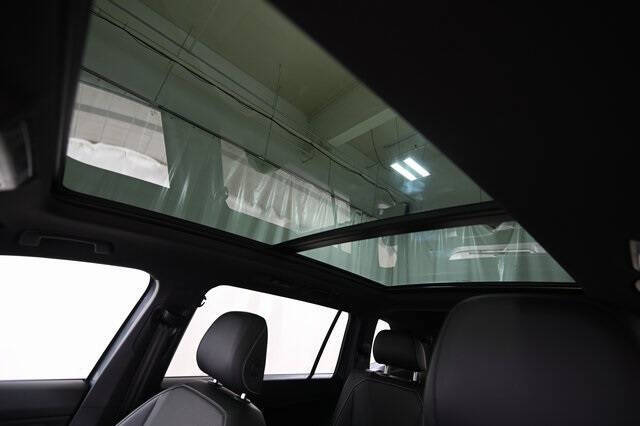 2021 Volkswagen Tiguan SE R-Line Black