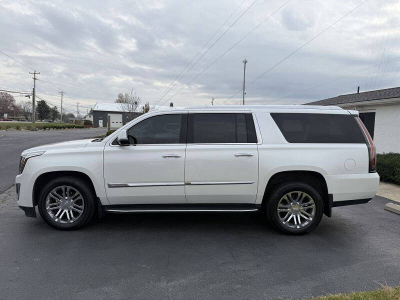 2018 Cadillac Escalade ESV Standard