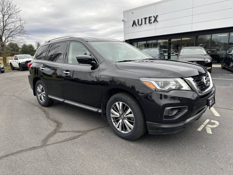 2020 Nissan Pathfinder S
