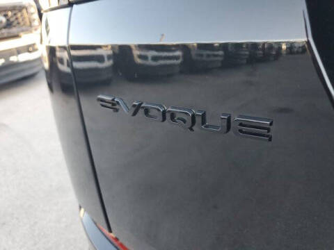 2024 Land Rover Range Rover Evoque P250 Dynamic SE