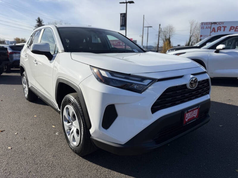 2025 Toyota RAV4 LE