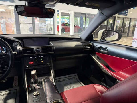 2020 Lexus IS 300