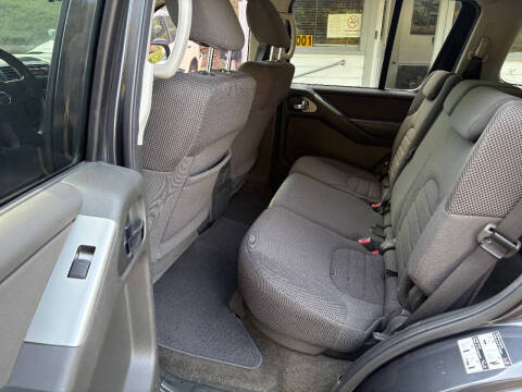 2011 Nissan Pathfinder S