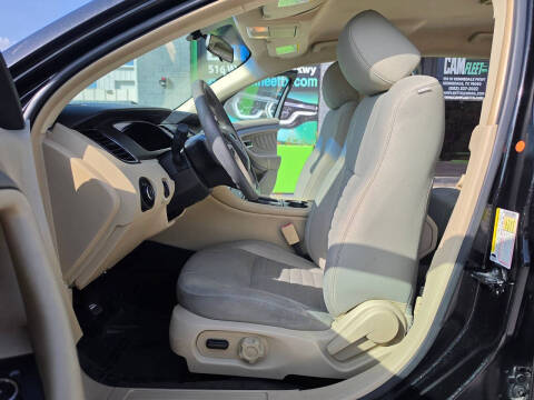 2013 Ford Taurus SE