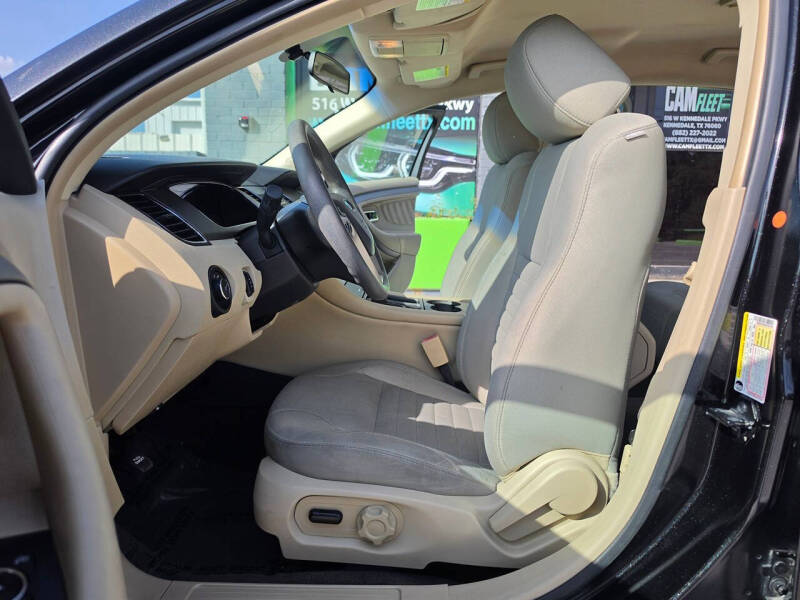 2013 Ford Taurus SE