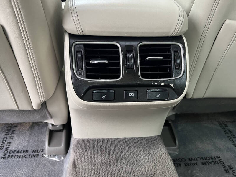 2016 Acura RLX w/Advance