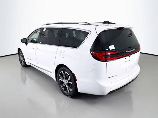 2026 Chrysler Pacifica Pinnacle