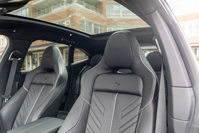 2026 Aston Martin DBX 26