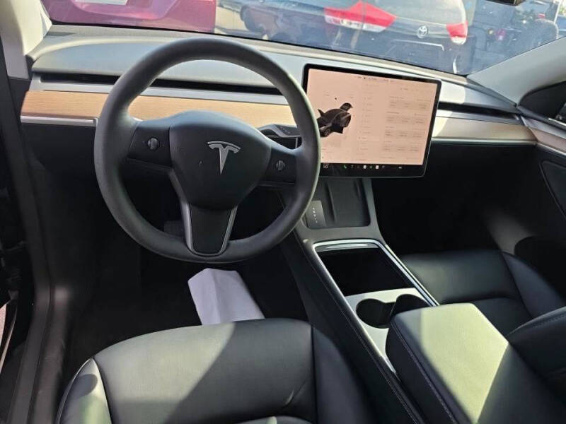 2024 Tesla Model Y Long Range