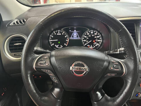 2018 Nissan Pathfinder SL