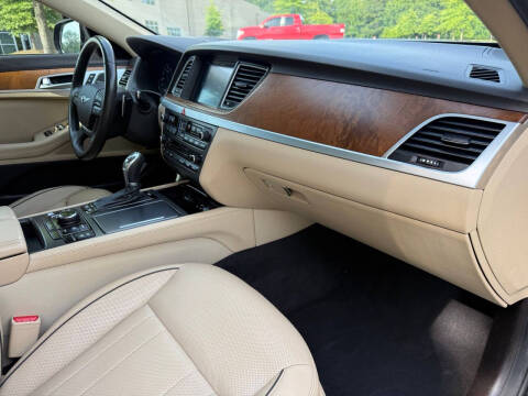 2017 Genesis G80
