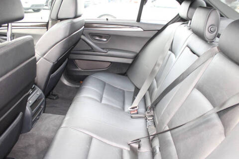 2011 BMW 5 Series 550i xDrive