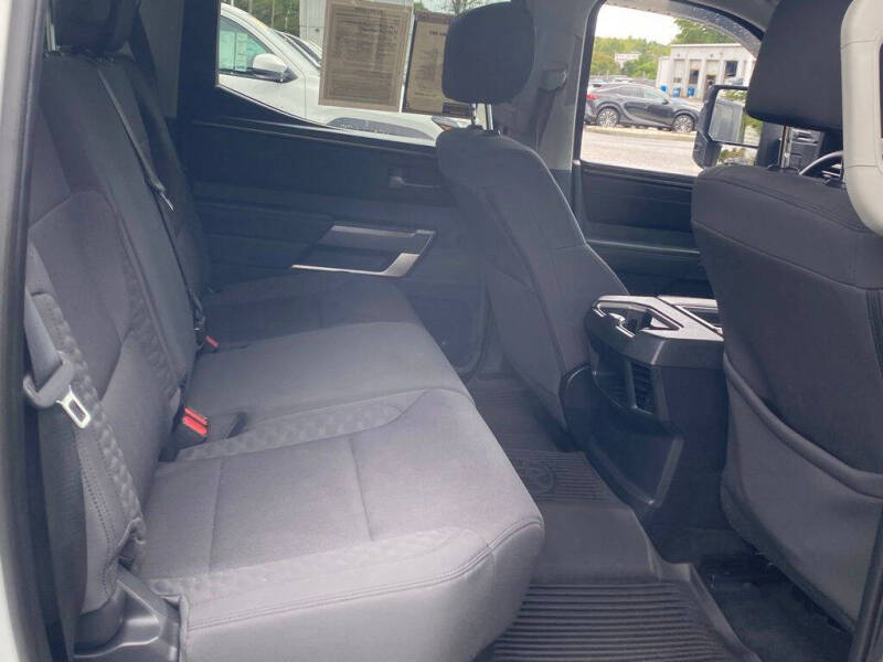 2022 Toyota Tundra SR5