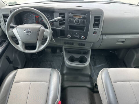 2017 Nissan NV