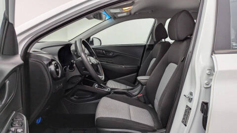 2023 Hyundai Kona SE