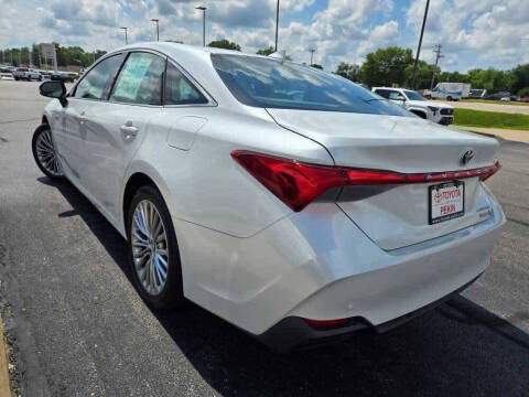 2019 Toyota Avalon Hybrid Limited