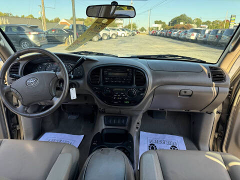 2005 Toyota Sequoia SR5