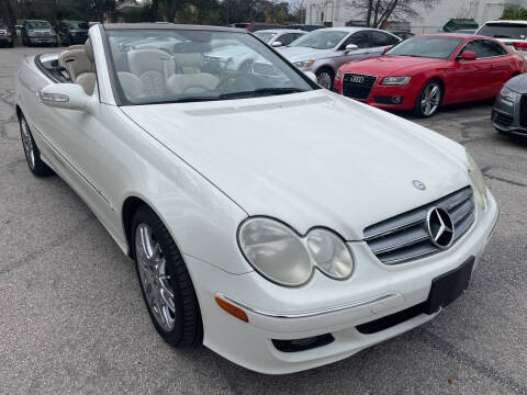 2009 Mercedes-Benz CLK for sale at PRESTIGE AUTOPLEX LLC in Austin TX