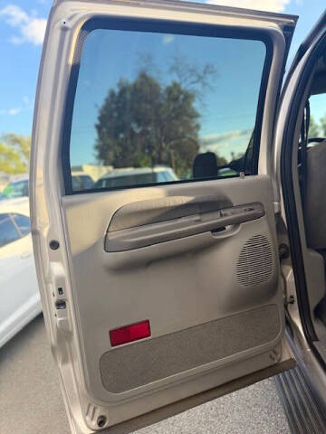 2003 Ford Excursion XLT