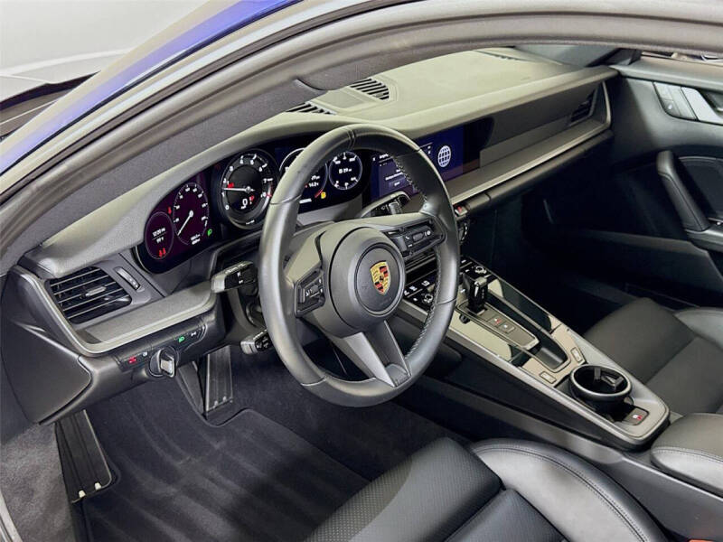 2022 Porsche 911 Carrera 4 GTS