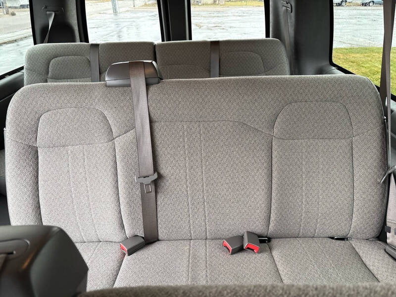 2023 Chevrolet Express LS 3500