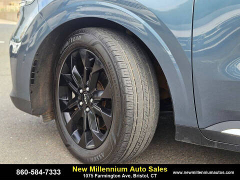 2022 Kia Carnival SX