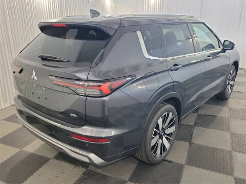 2025 Mitsubishi Outlander SEL