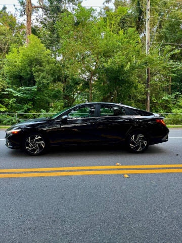 2025 Hyundai Elantra Hybrid Limited