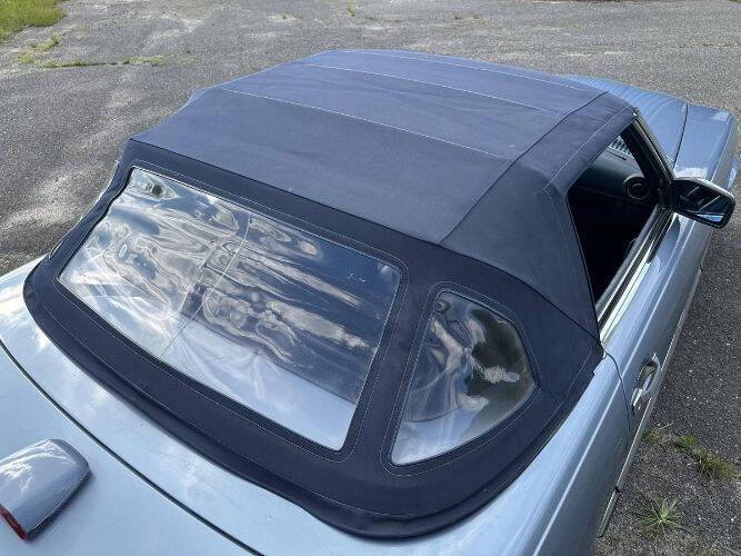 1986 Mercedes-Benz 560-Class 560 SL