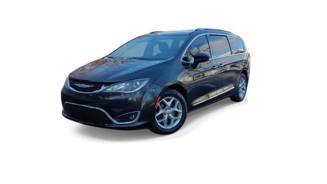 2017 Chrysler Pacifica for sale at Bowman Auto Center in Clarkston, MI