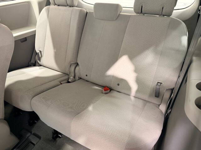 2012 Toyota Sienna