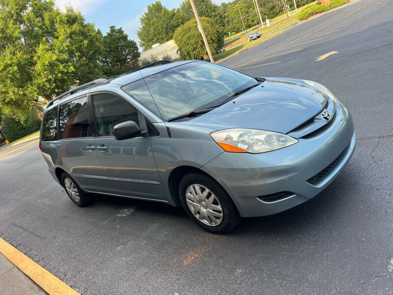 2006 Toyota Sienna for sale at Dalia Motors LLC in Winder GA