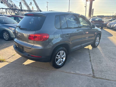 2014 Volkswagen Tiguan S