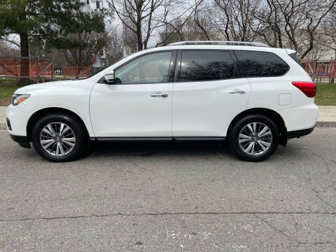 2018 Nissan Pathfinder S