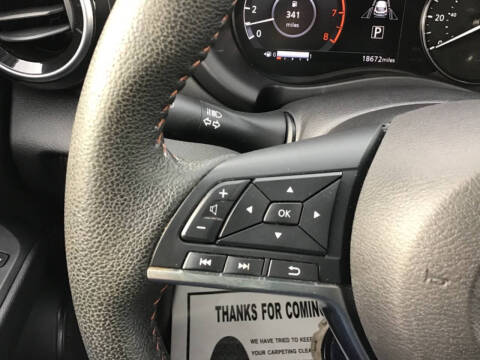 2024 Nissan Kicks SR