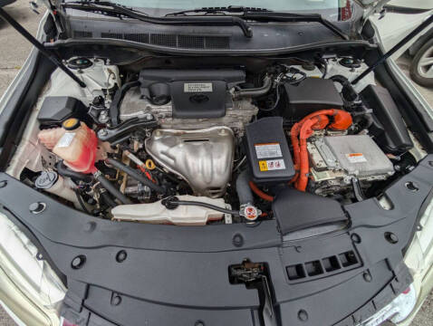 2017 Toyota Camry Hybrid XLE