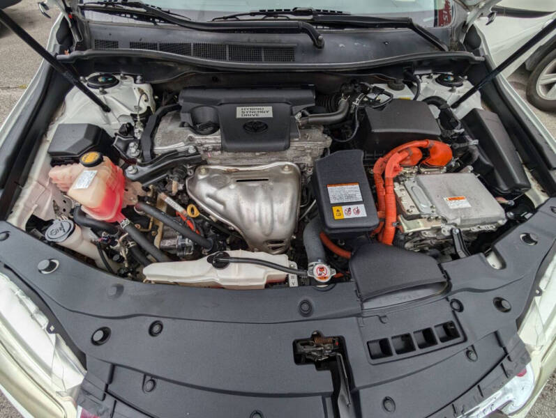 2017 Toyota Camry Hybrid XLE