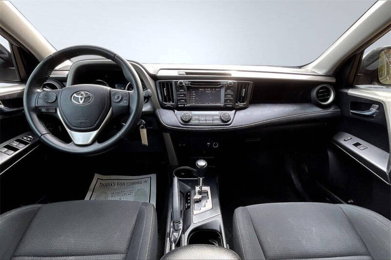 2016 Toyota RAV4 XLE