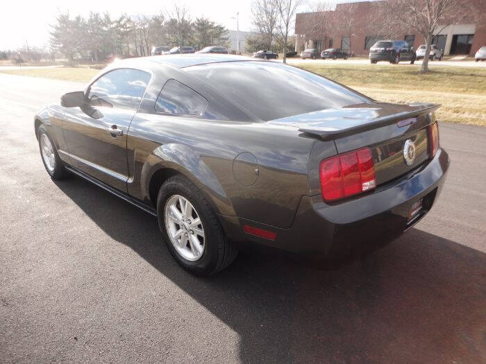 2007 Ford Mustang V6 Deluxe