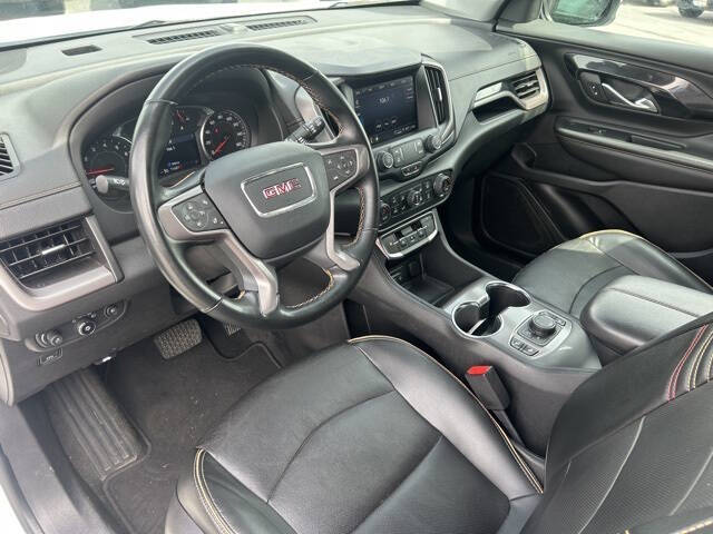 2023 GMC Terrain AT4