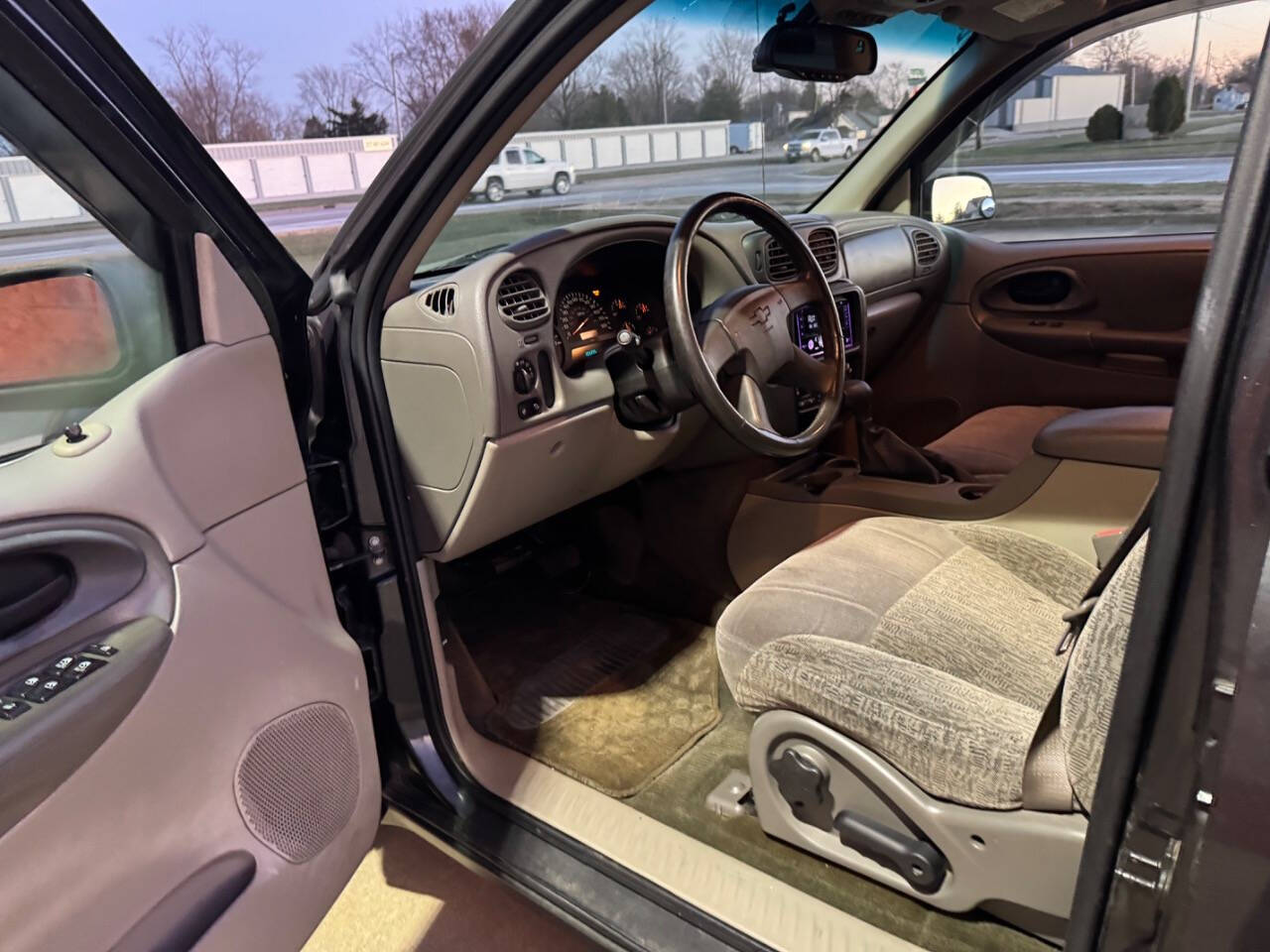 2003 Chevrolet TrailBlazer for sale at Illinois Auto Wholesalers in Tolono, IL