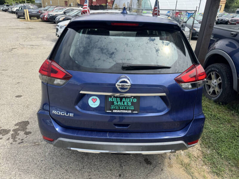 2017 Nissan Rogue S