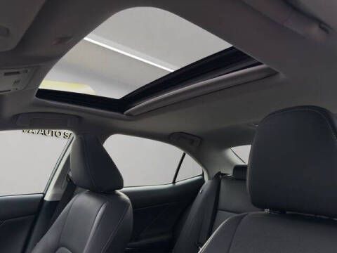 2018 Lexus IS 300